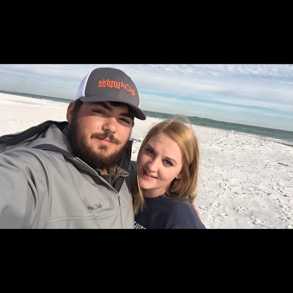 Meet your Posher, Caitlin